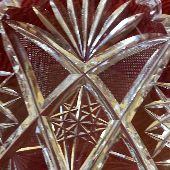 Vintage cut crystal starburst pattern bowl plate - Picture 9 of 10